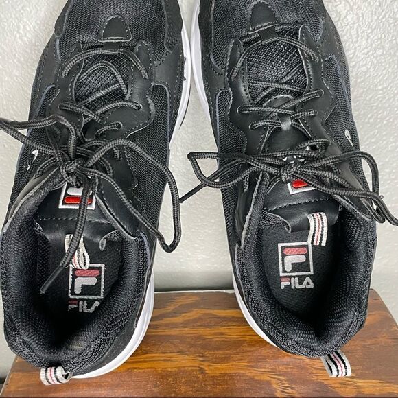 NWOT Fila Ray Tracer Chunky Sneakers Black and White Size 7 - Picture 8 of 10